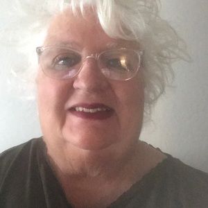 Meet your Posher, Sandy